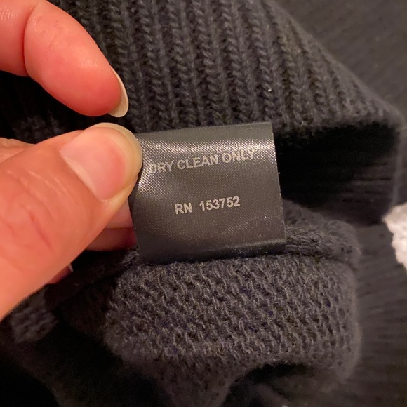 Gyles & George Wool Sweater- women’s - Picture 3 of 9